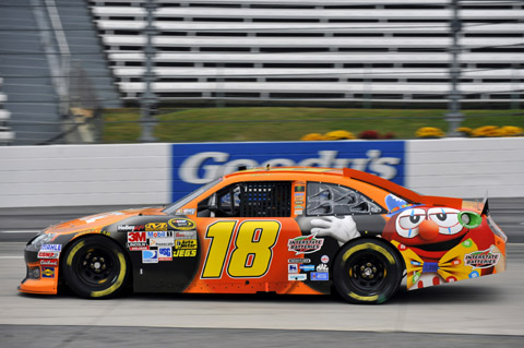 2012_martinsville_kyle_busch_halloween